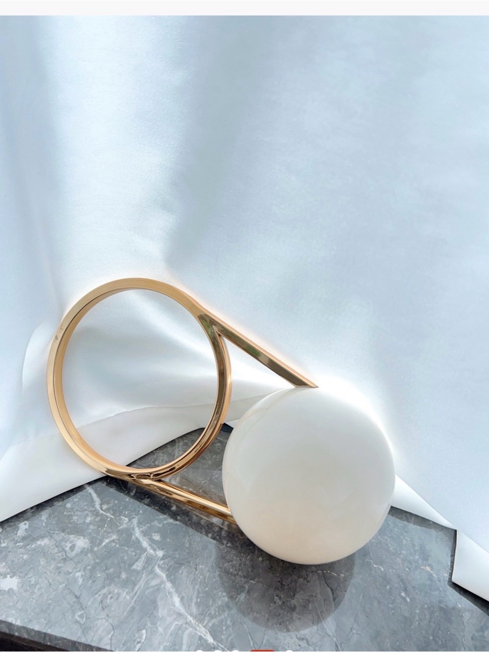 A Classy Chic Boutique Gold-Accented White Sphere Handbag - Picture 5 of 8